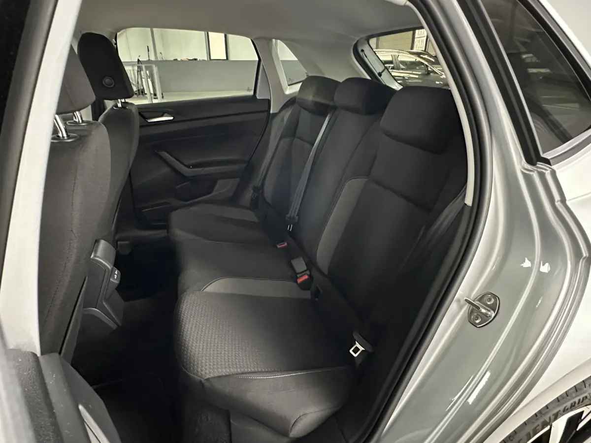 1.0 TSI Life Edition 95 pk Apple | Clima | Carplay/Android Auto| LED | Camera |