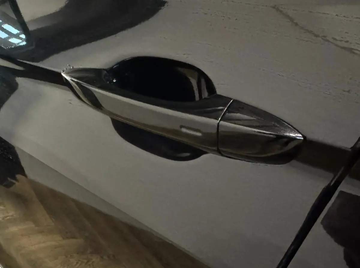 1.5 TSI R-Line PANO KEYLESS CAM