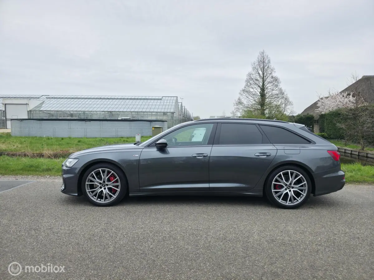 55 TFSI e quattro Pro Line S Competition