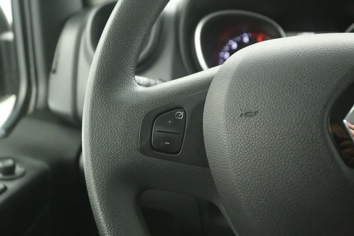 2.0 dCi 145PK L2H1 | Automaat | Airco | Cruise | Camera | 3 Zits | Trekhaak | Stoelverw.