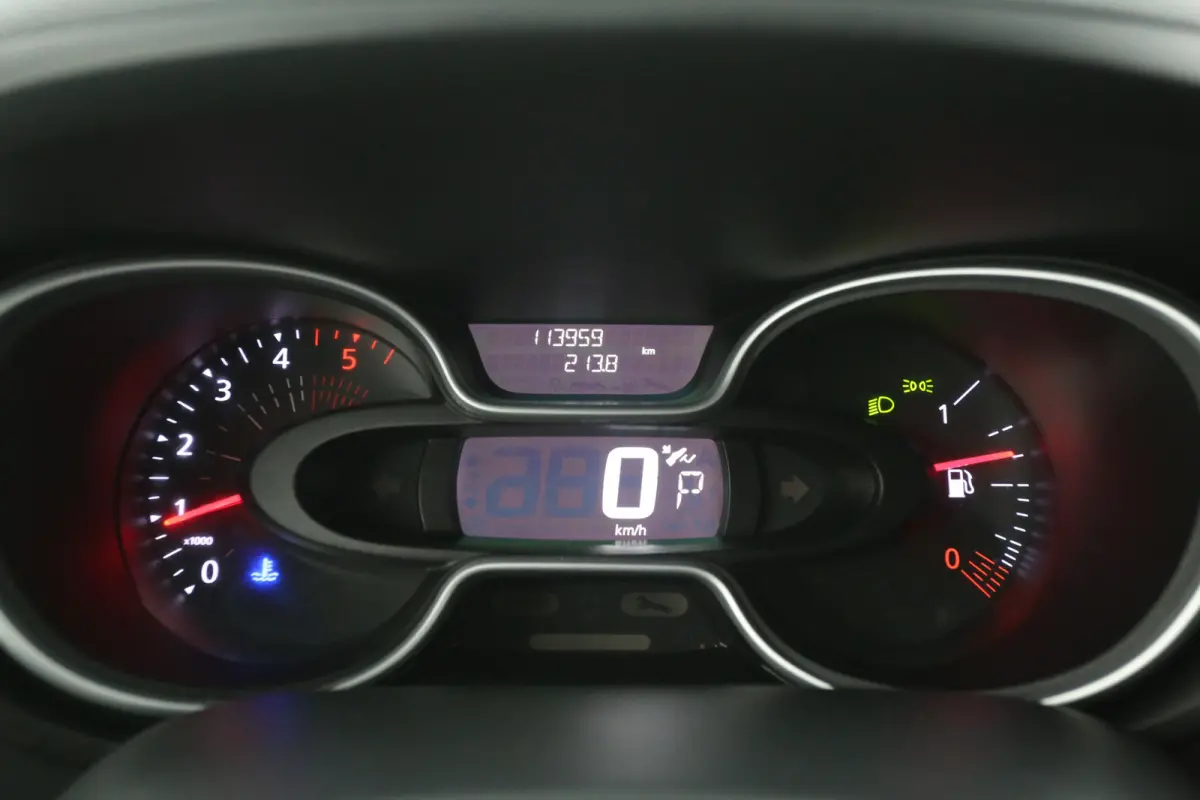 2.0 dCi 145PK L2H1 | Automaat | Airco | Cruise | Camera | 3 Zits | Trekhaak | Stoelverw.