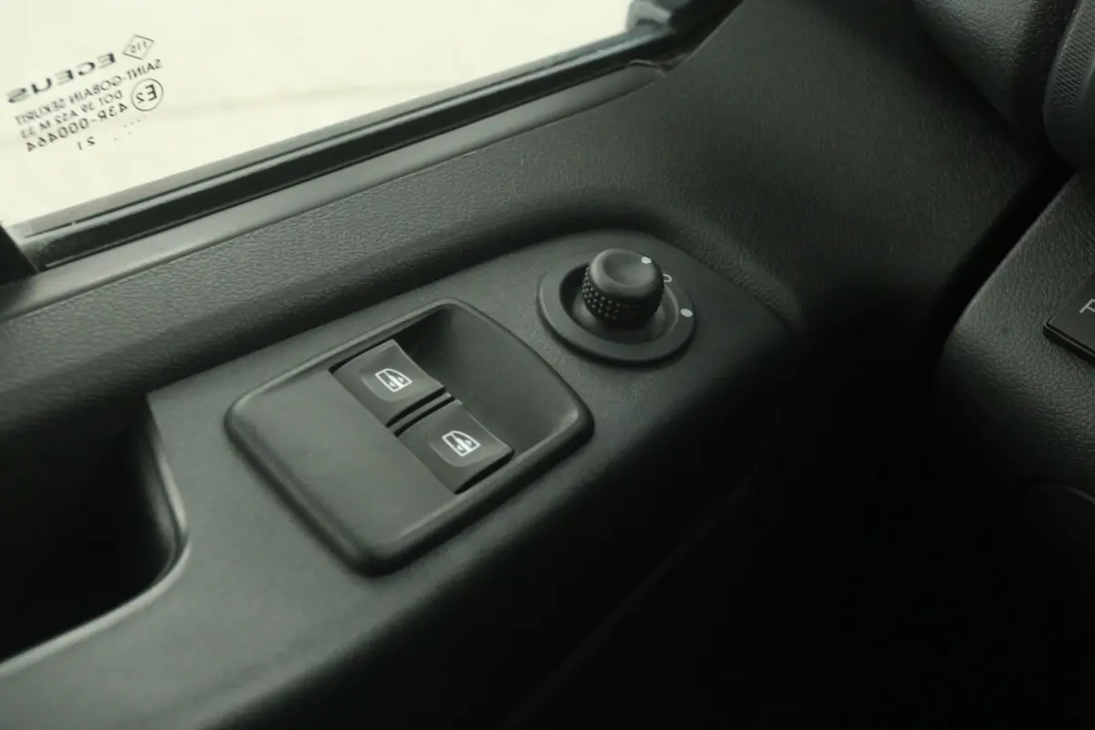 2.0 dCi 145PK L2H1 | Automaat | Airco | Cruise | Camera | 3 Zits | Trekhaak | Stoelverw.