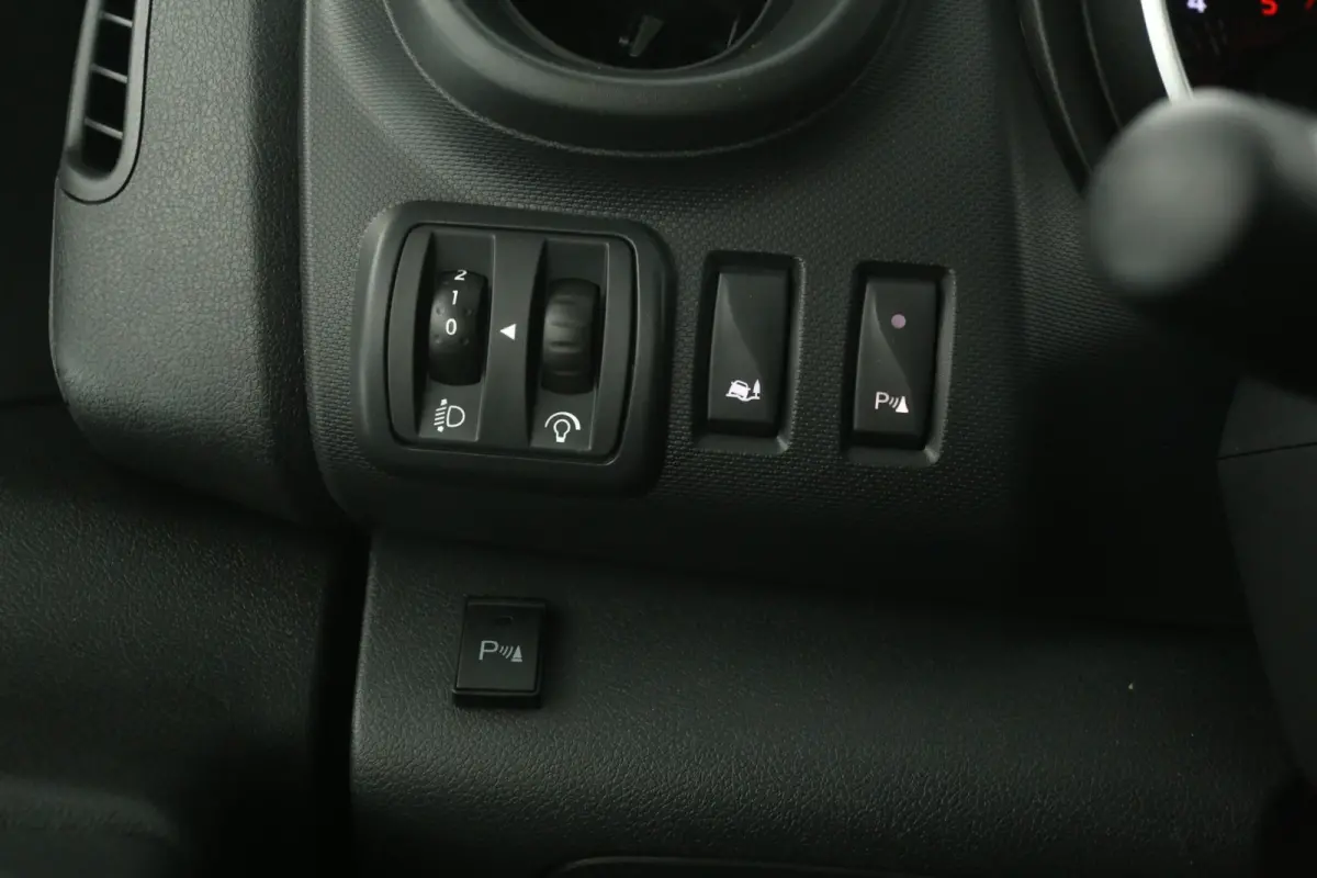 2.0 dCi 145PK L2H1 | Automaat | Airco | Cruise | Camera | 3 Zits | Trekhaak | Stoelverw.