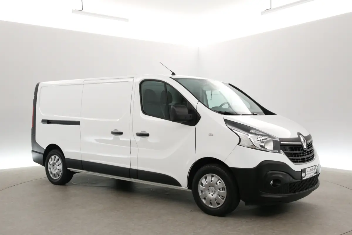 2.0 dCi 145PK L2H1 | Automaat | Airco | Cruise | Camera | 3 Zits | Trekhaak | Stoelverw.