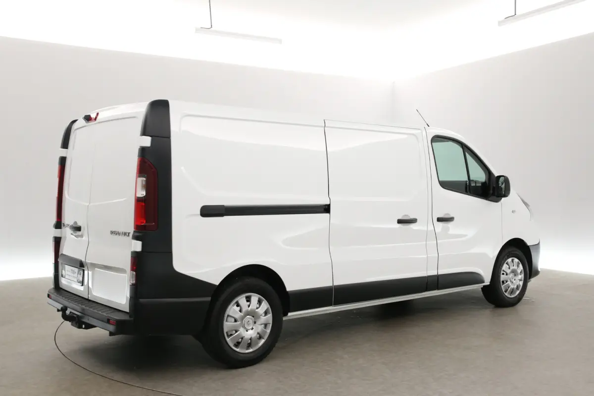 2.0 dCi 145PK L2H1 | Automaat | Airco | Cruise | Camera | 3 Zits | Trekhaak | Stoelverw.