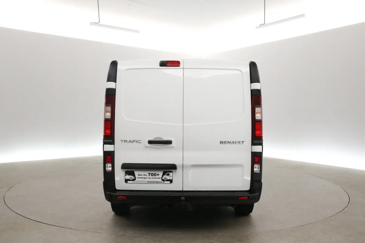 2.0 dCi 145PK L2H1 | Automaat | Airco | Cruise | Camera | 3 Zits | Trekhaak | Stoelverw.