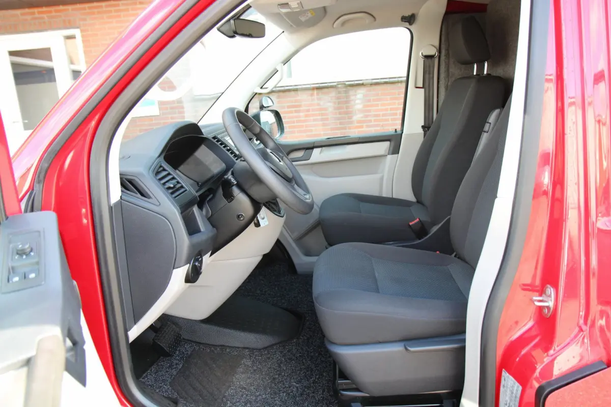 2.0 TDI L1H1 Comfortline / 150PK Automaat / Klep / inrichting laadruimte