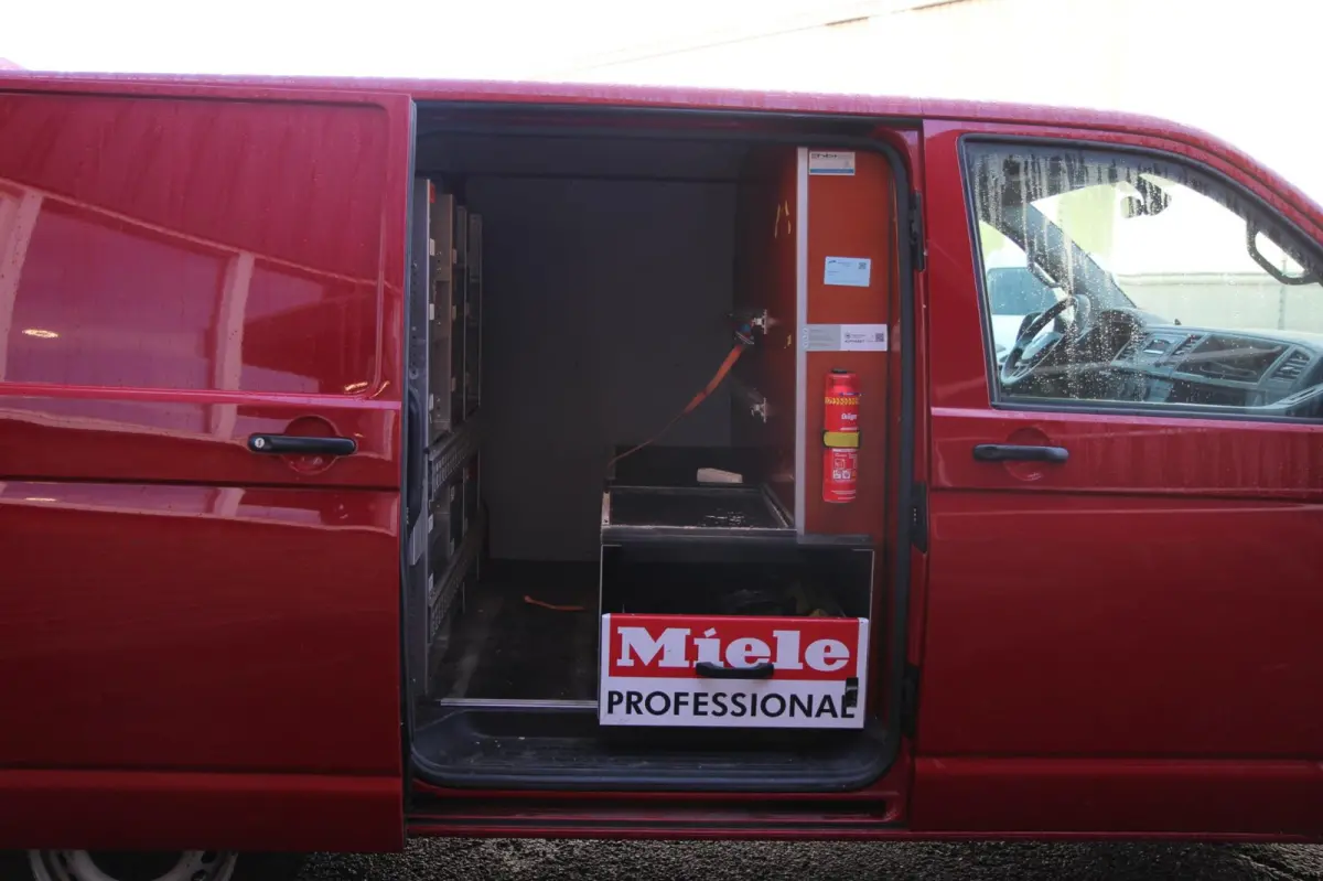 2.0 TDI L1H1 Comfortline / 150PK Automaat / Klep / inrichting laadruimte