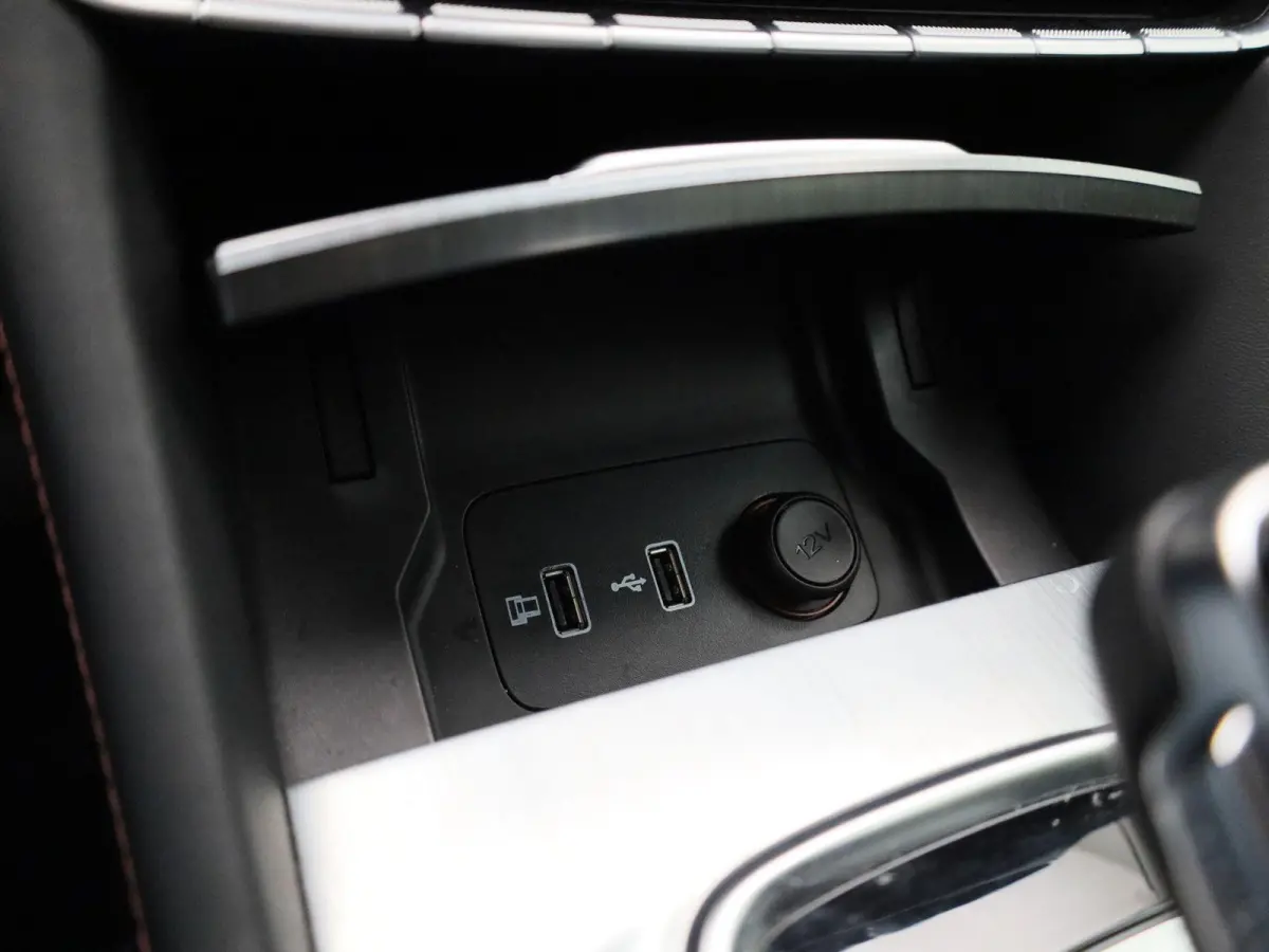 1.5 TGDI Comfort PHEV | CAMERA | NAVIGATIE | LEDER | CLIMATE CONTROL