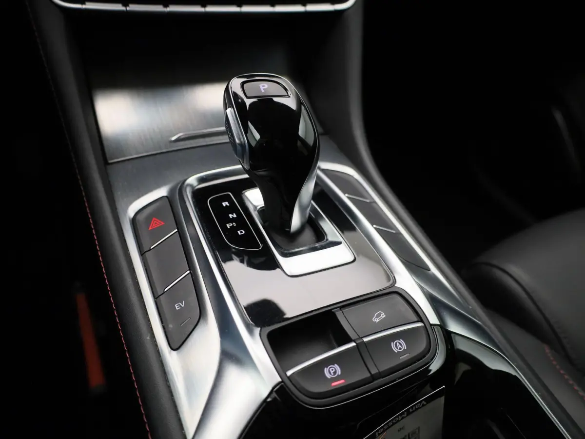 1.5 TGDI Comfort PHEV | CAMERA | NAVIGATIE | LEDER | CLIMATE CONTROL