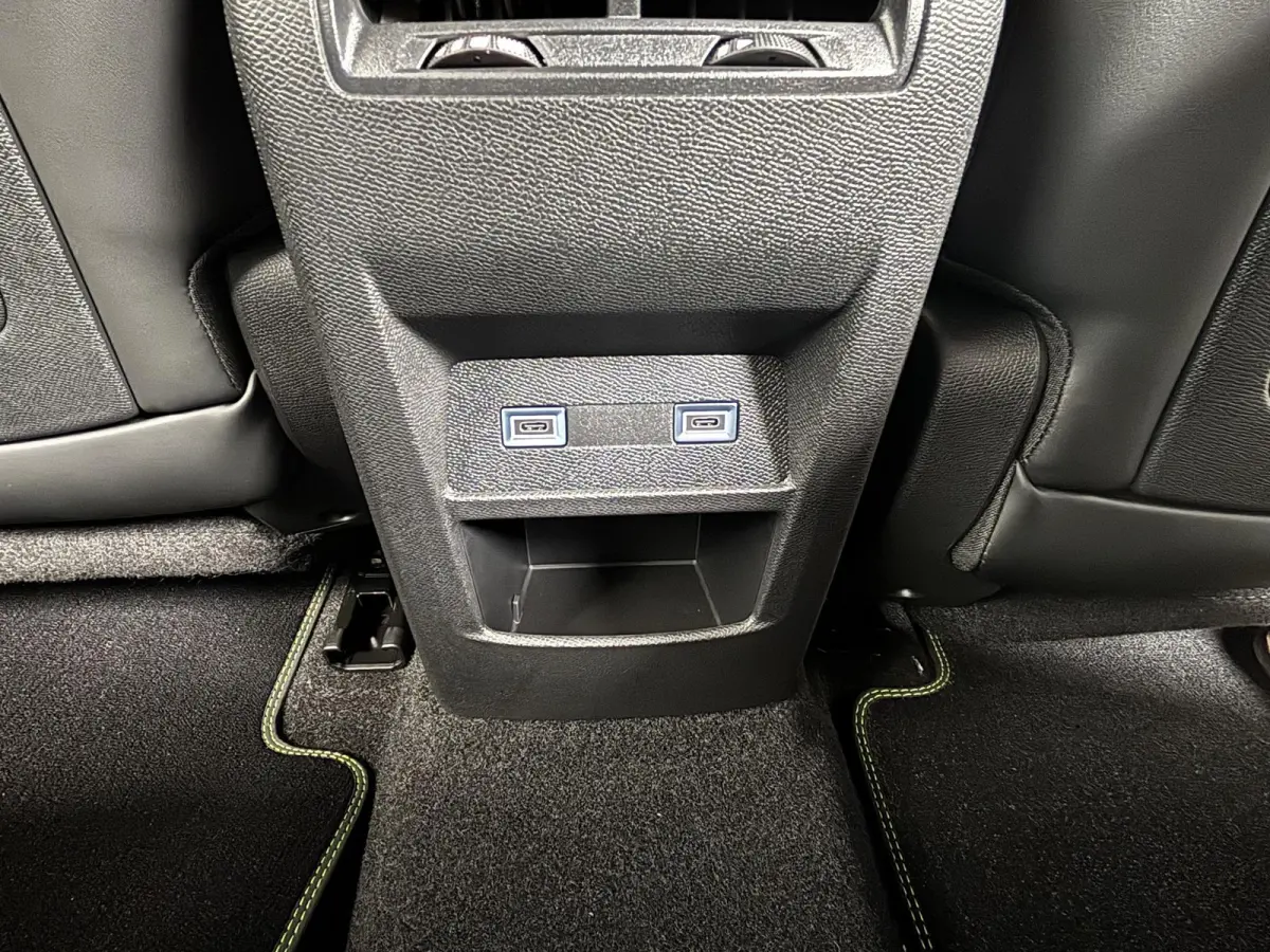 1.2 Hybrid 145 e-DCS6 GT 360 Camera l Elek. verstelbare AGR bestuurdersstoel
