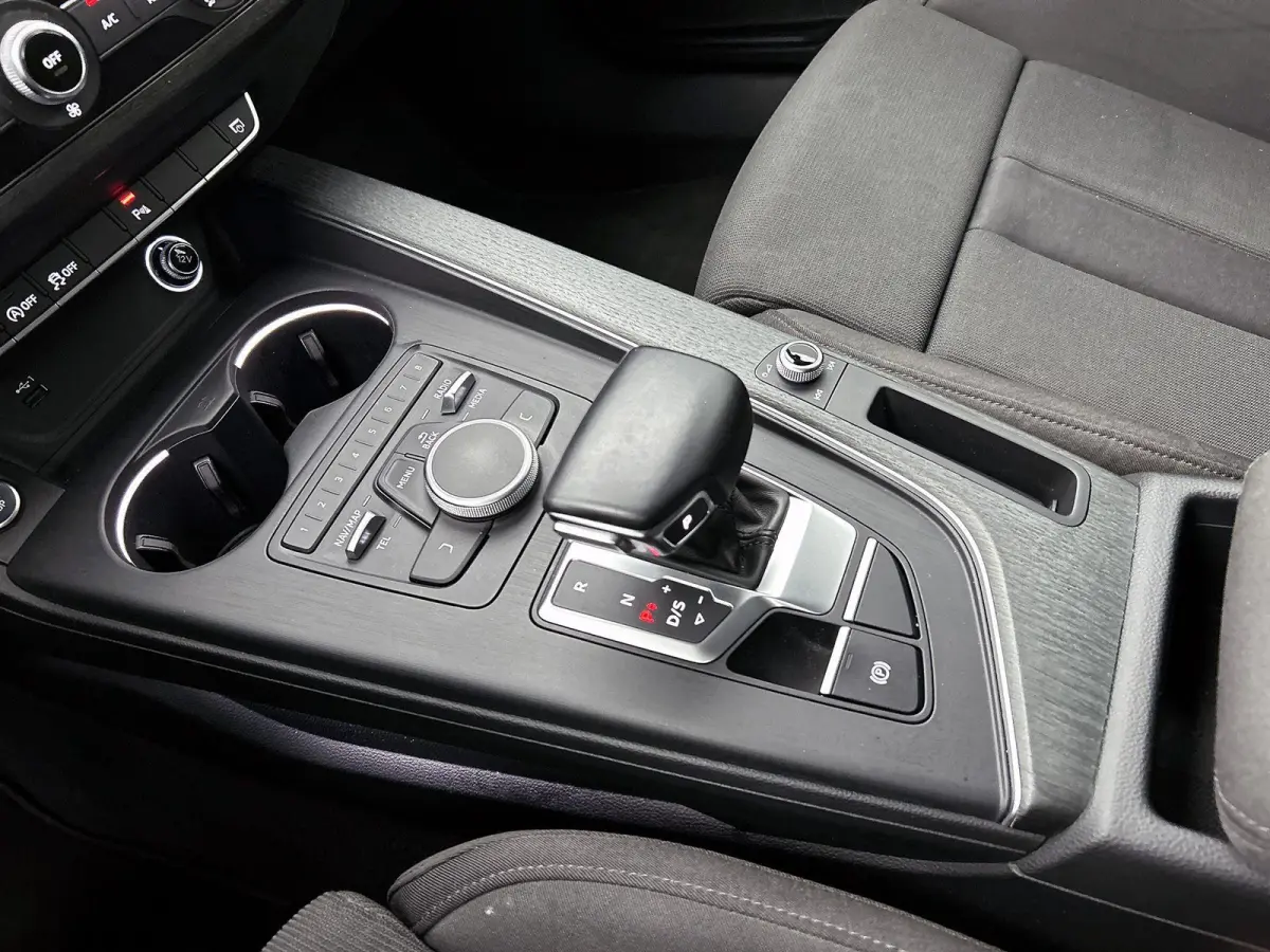 1.4 TFSI Sport S line black edition | Cruise Control | Massagefunctie | Achteruitrijcamera | Airco |
