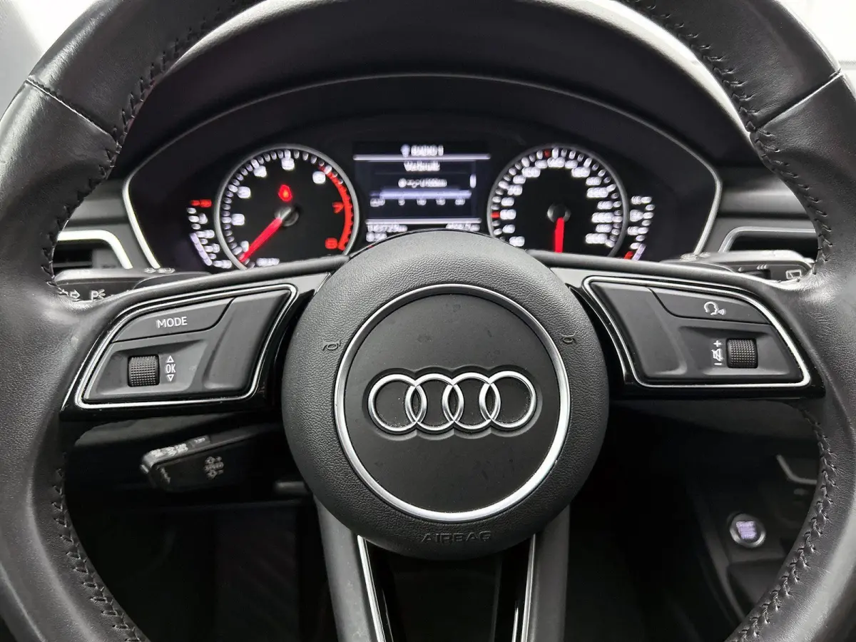 1.4 TFSI Sport S line black edition | Cruise Control | Massagefunctie | Achteruitrijcamera | Airco |