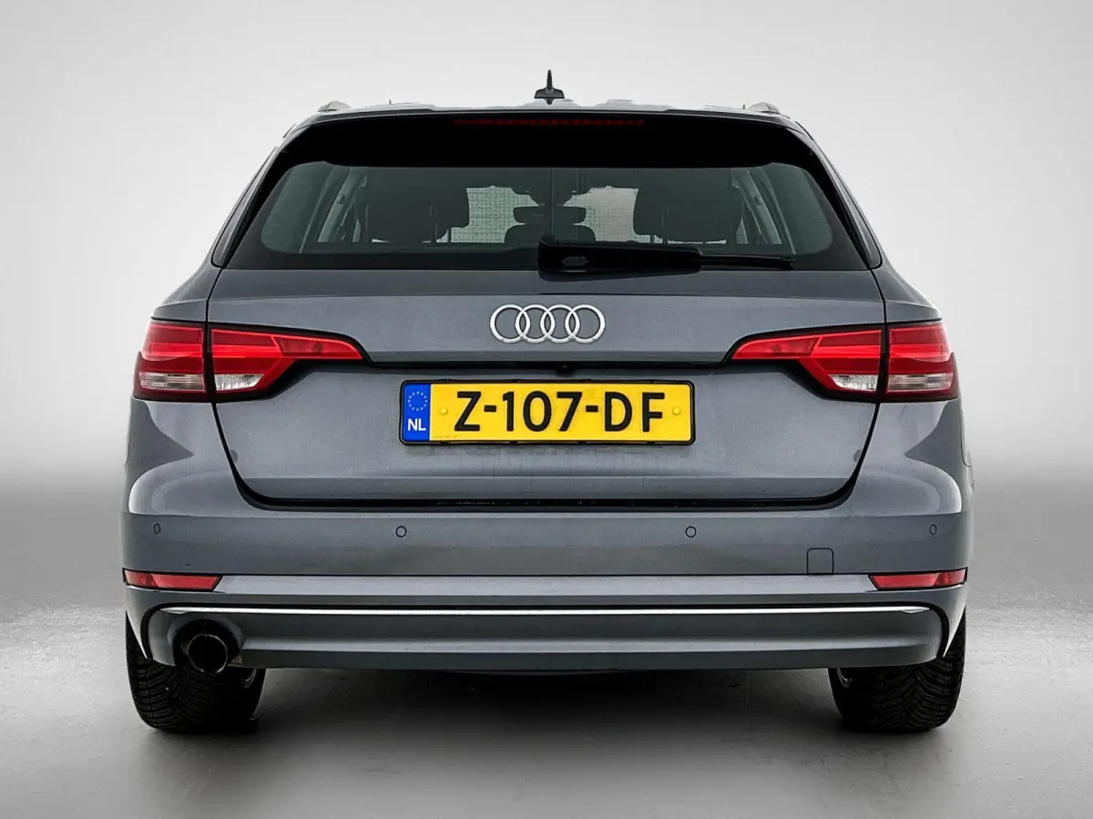 1.4 TFSI Sport S line black edition | Cruise Control | Massagefunctie | Achteruitrijcamera | Airco |
