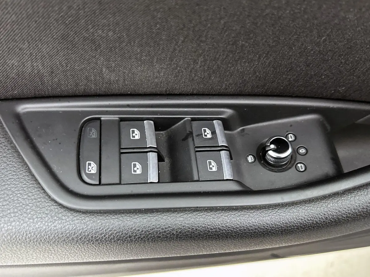 1.4 TFSI Sport S line black edition | Cruise Control | Massagefunctie | Achteruitrijcamera | Airco |
