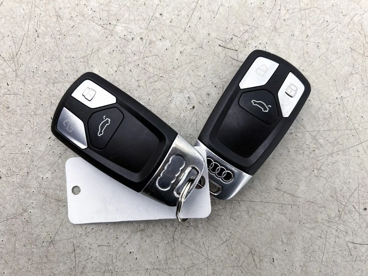 1.4 TFSI Sport S line black edition | Cruise Control | Massagefunctie | Achteruitrijcamera | Airco |