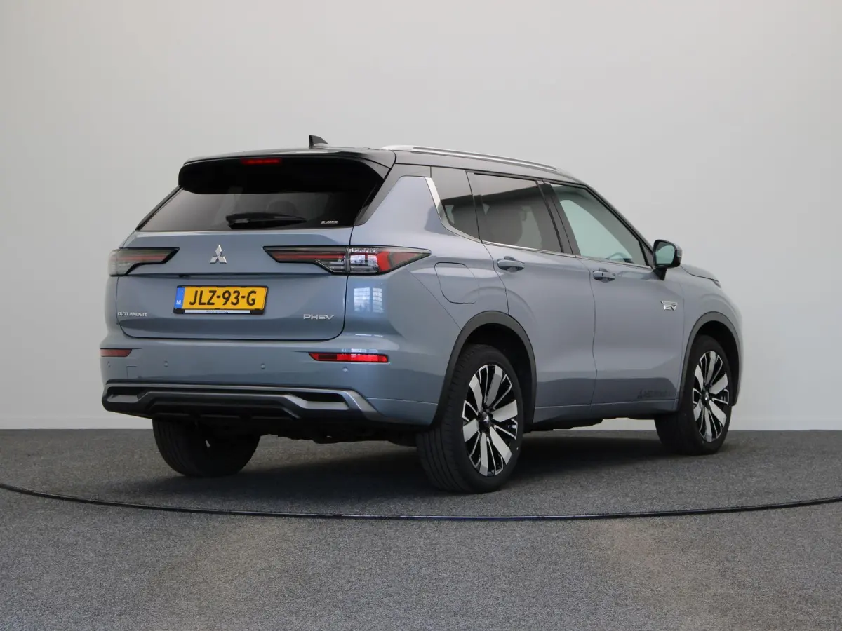 2.4 PHEV Instyle+ | Bruin lederen bekleding | Yamaha audio | Panoramadak | Stoelmassage |