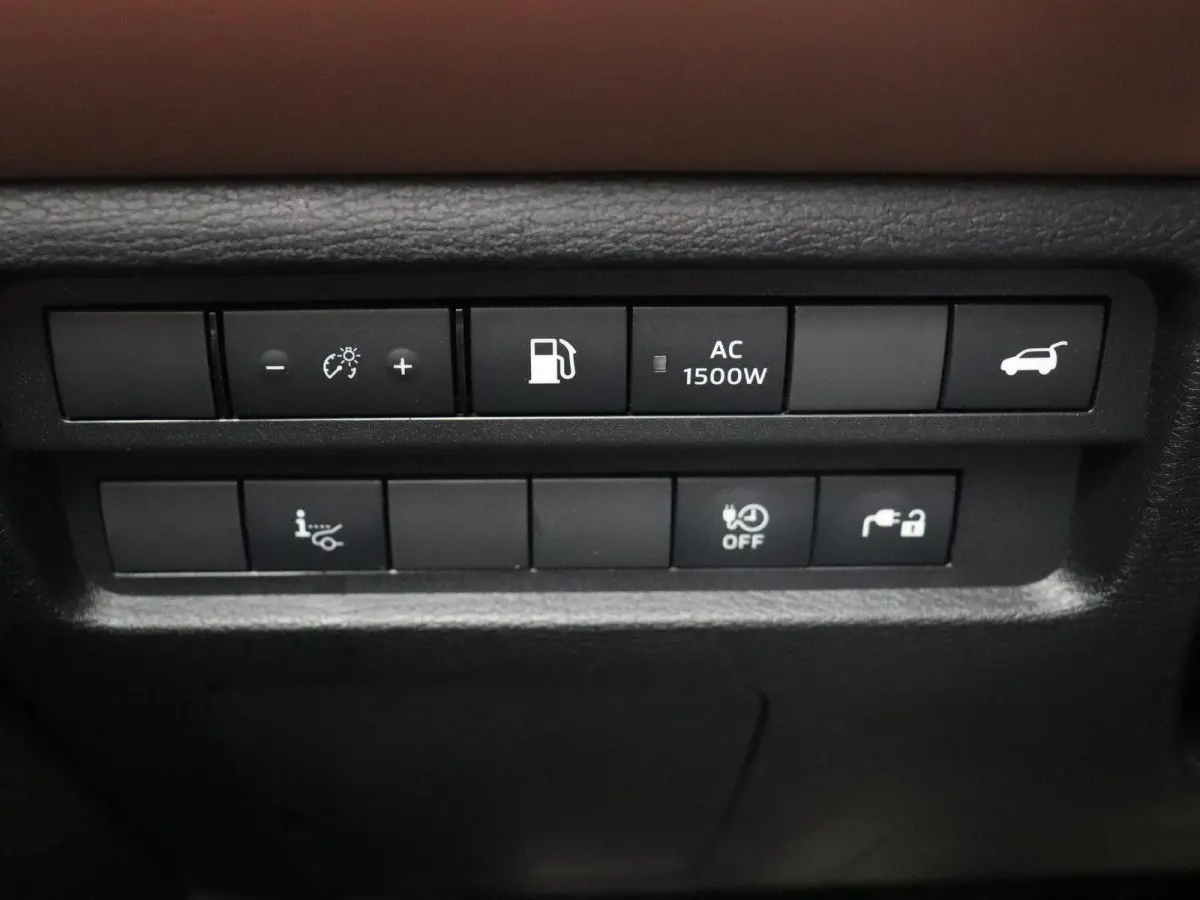 2.4 PHEV Instyle+ | Bruin lederen bekleding | Yamaha audio | Panoramadak | Stoelmassage |