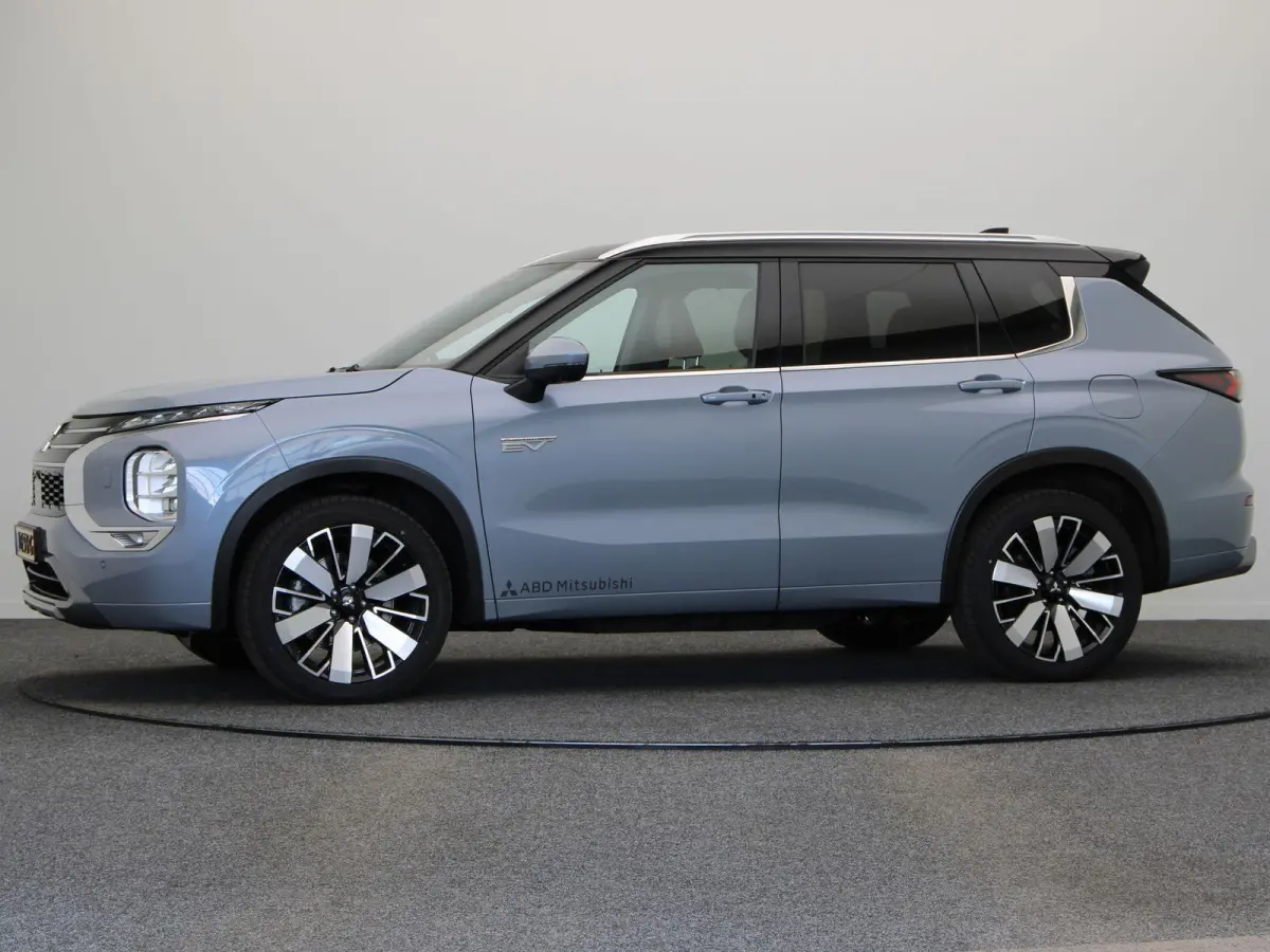 2.4 PHEV Instyle+ | Bruin lederen bekleding | Yamaha audio | Panoramadak | Stoelmassage |