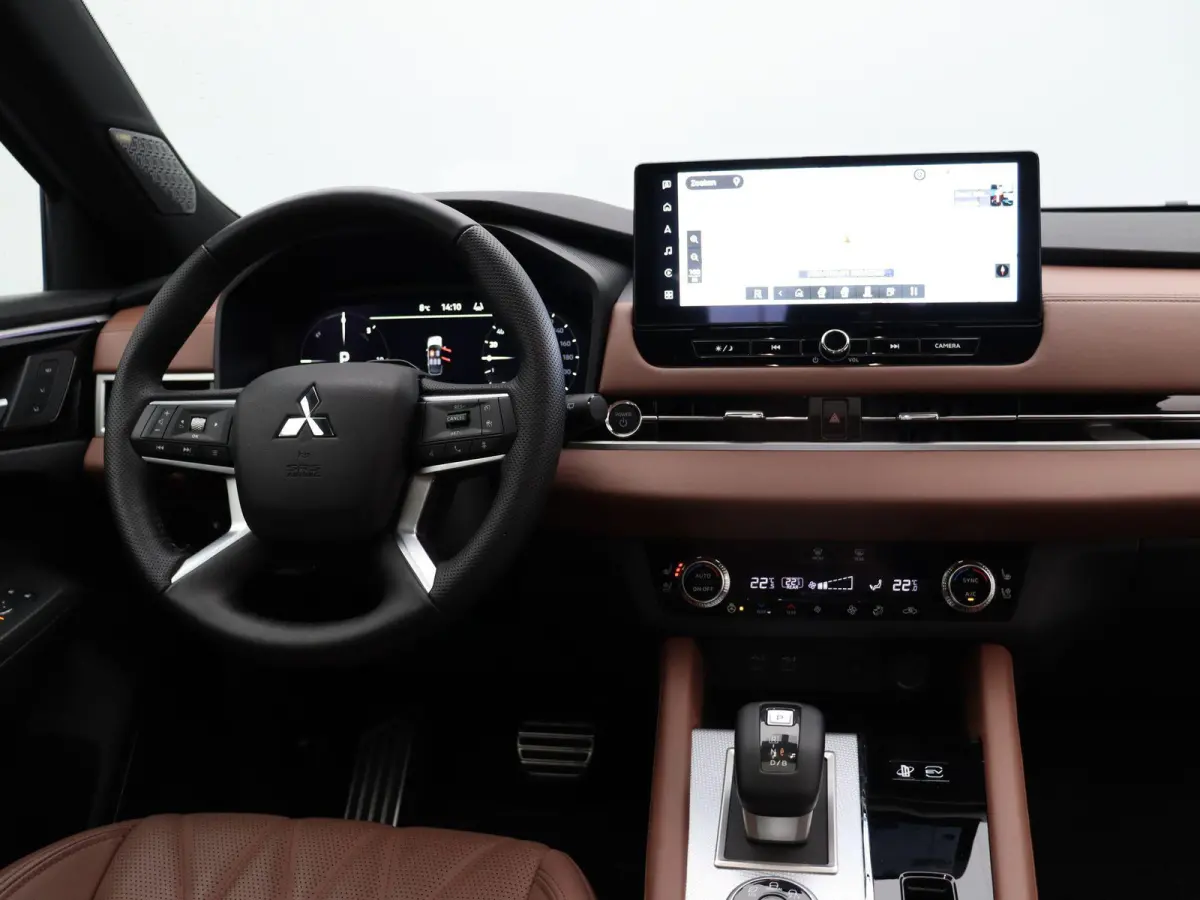 2.4 PHEV Instyle+ | Bruin lederen bekleding | Yamaha audio | Panoramadak | Stoelmassage |