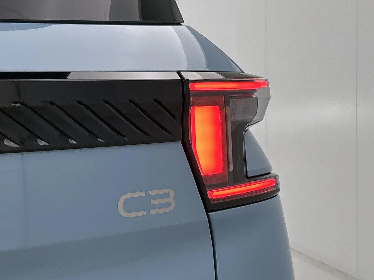 1.2 Hybrid Max 145pk Automaat | 8 Jaar Garantie | Navigatie | Camera | Climate Control | Cruise Control | 17"LMV | LED | Dodehoekdetectie | Apple Carplay/Android Auto |