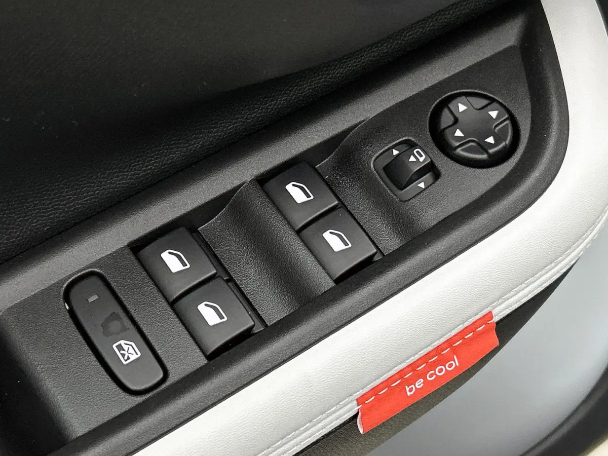 1.2 Hybrid Max 145pk Automaat | 8 Jaar Garantie | Navigatie | Camera | Climate Control | Cruise Control | 17"LMV | LED | Dodehoekdetectie | Apple Carplay/Android Auto |