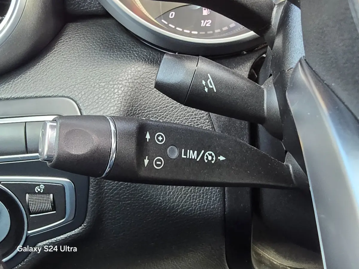 250 d Edition 1 / AUT / Navi / Camera / Memory / Elek Stoelen / Leder / BURMESTER / Open Pano / Cruis