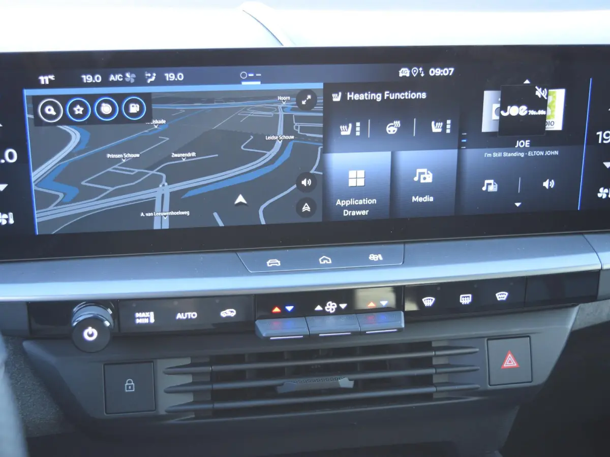 1.2 Turbo Hybrid Business Edition | UIT VOORRAAD LEVERBAAR | SCHUIF- KANTELDAK |