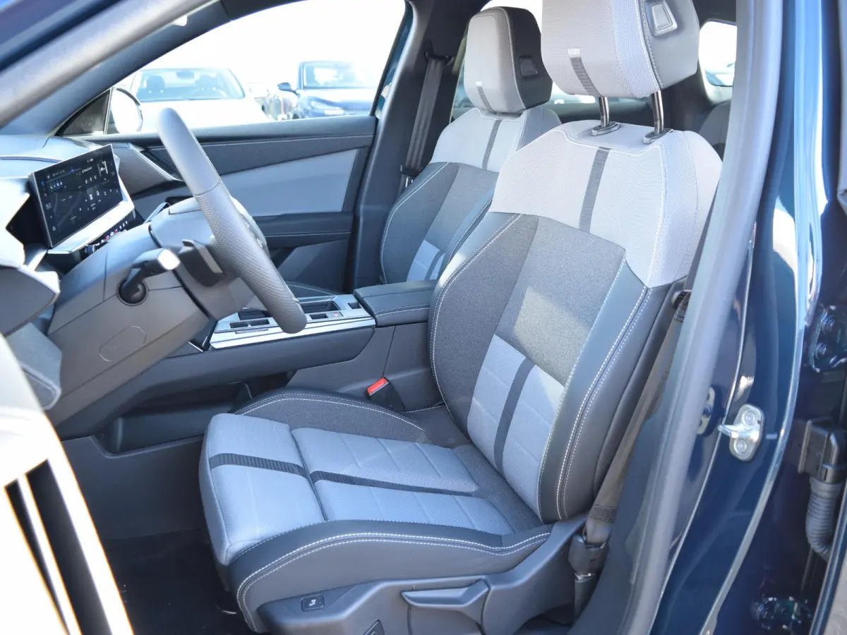 1.2 Turbo Hybrid Business Edition | UIT VOORRAAD LEVERBAAR | SCHUIF- KANTELDAK |