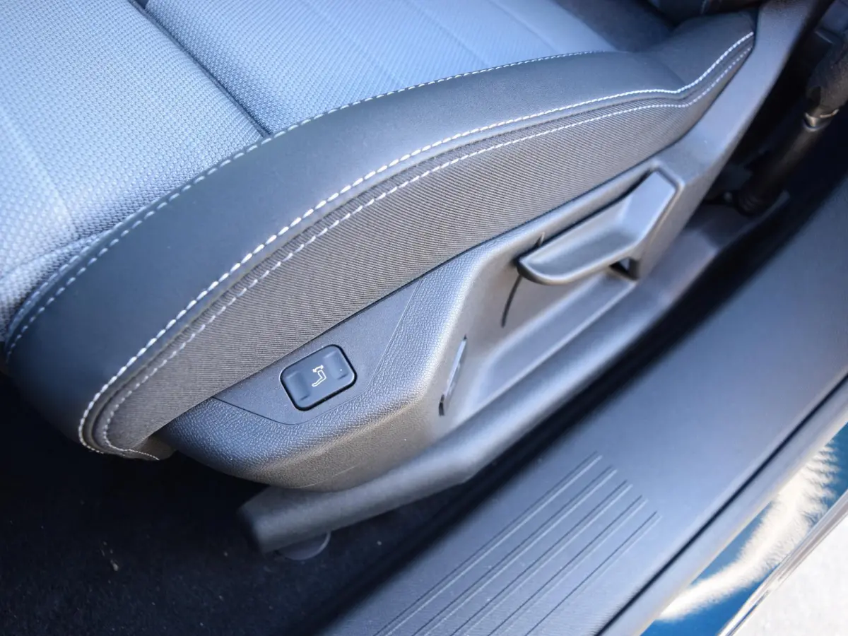 1.2 Turbo Hybrid Business Edition | UIT VOORRAAD LEVERBAAR | SCHUIF- KANTELDAK |