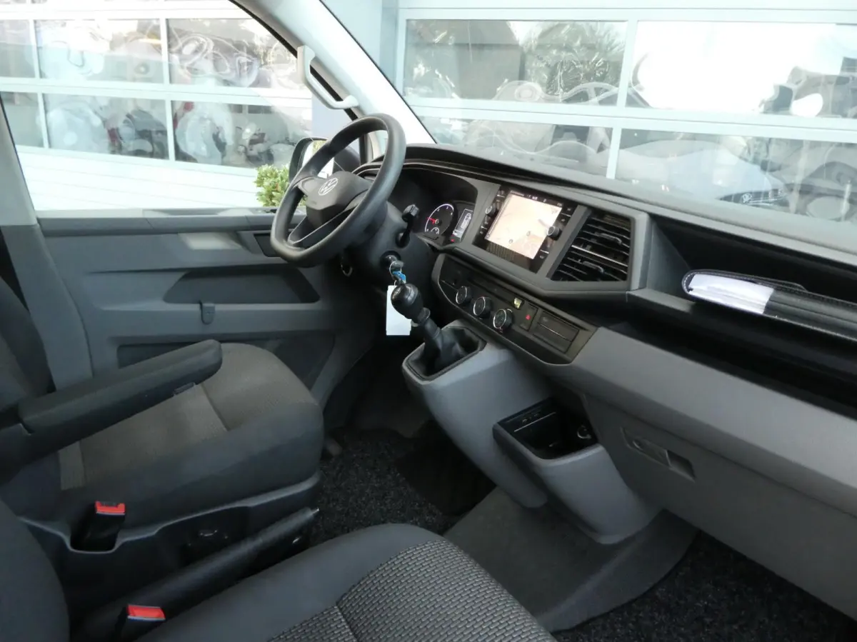 2.0 TDI 150pk, L2, Airco, Navigatie, Trekhaak, PDC, Trekhaak.