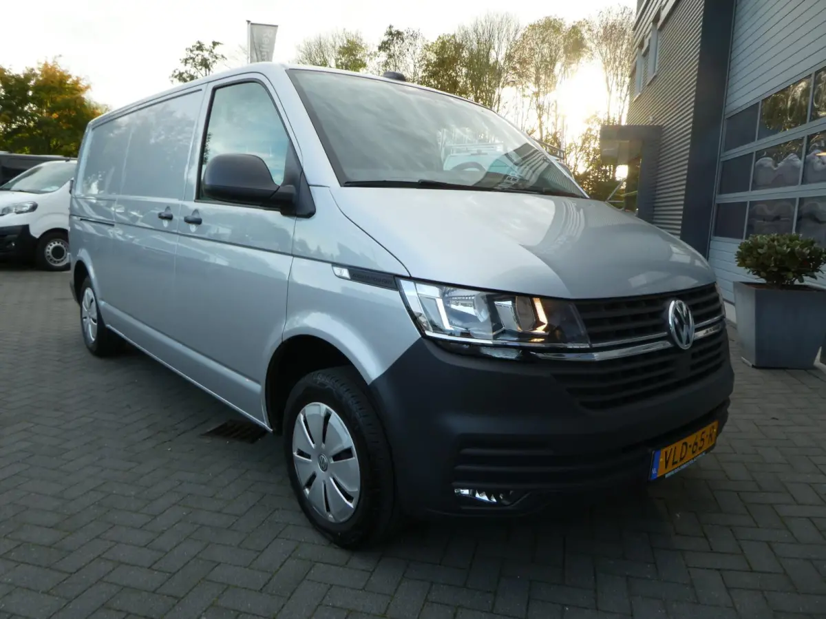 2.0 TDI 150pk, L2, Airco, Navigatie, Trekhaak, PDC, Trekhaak.
