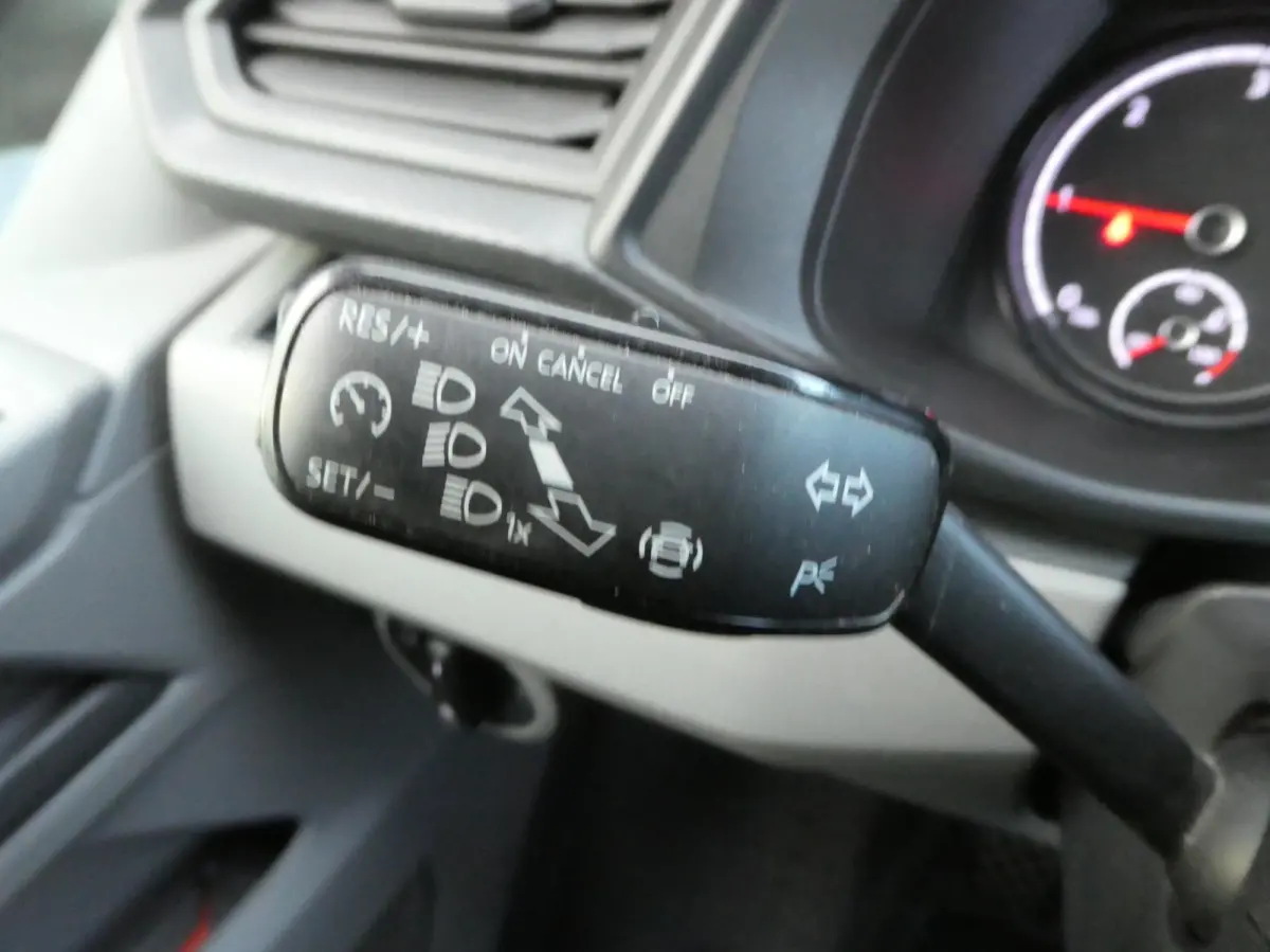 2.0 TDI 150pk, L2, Airco, Navigatie, Trekhaak, PDC, Trekhaak.