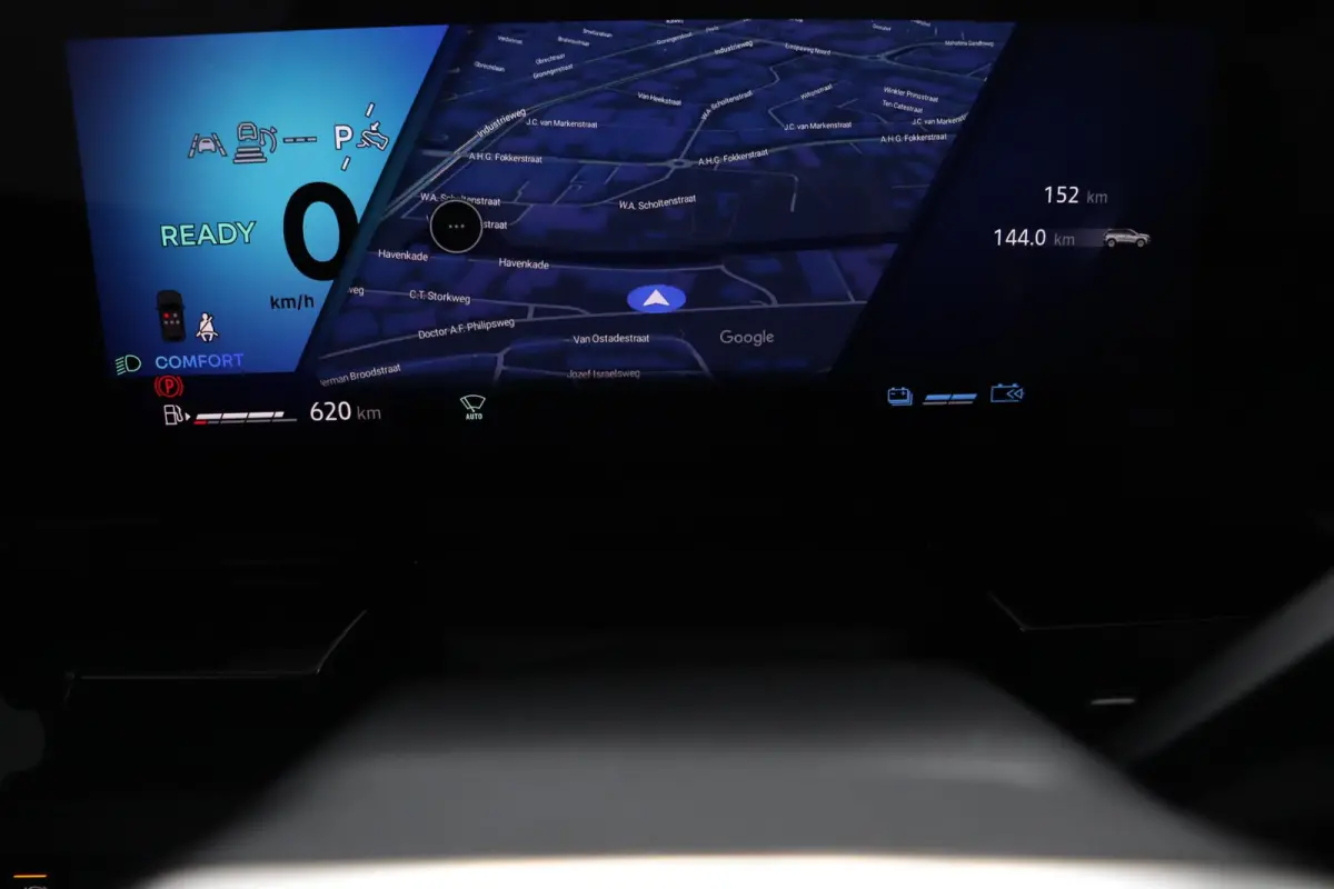 techno full hybrid E-Tech 200 | Trekhaak | Parkeercamera | Adapt. Cruise | Google Navigatie |