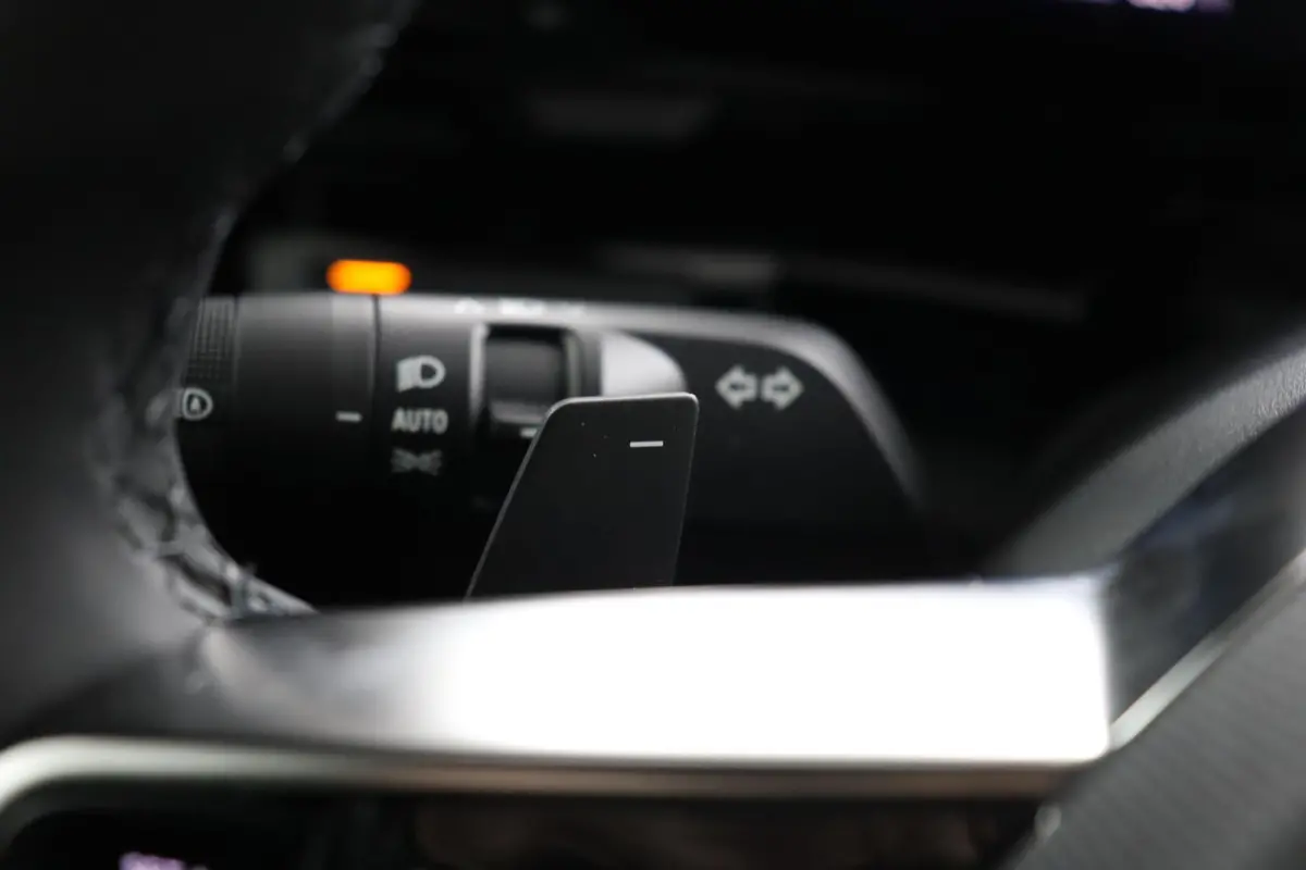 techno full hybrid E-Tech 200 | Trekhaak | Parkeercamera | Adapt. Cruise | Google Navigatie |
