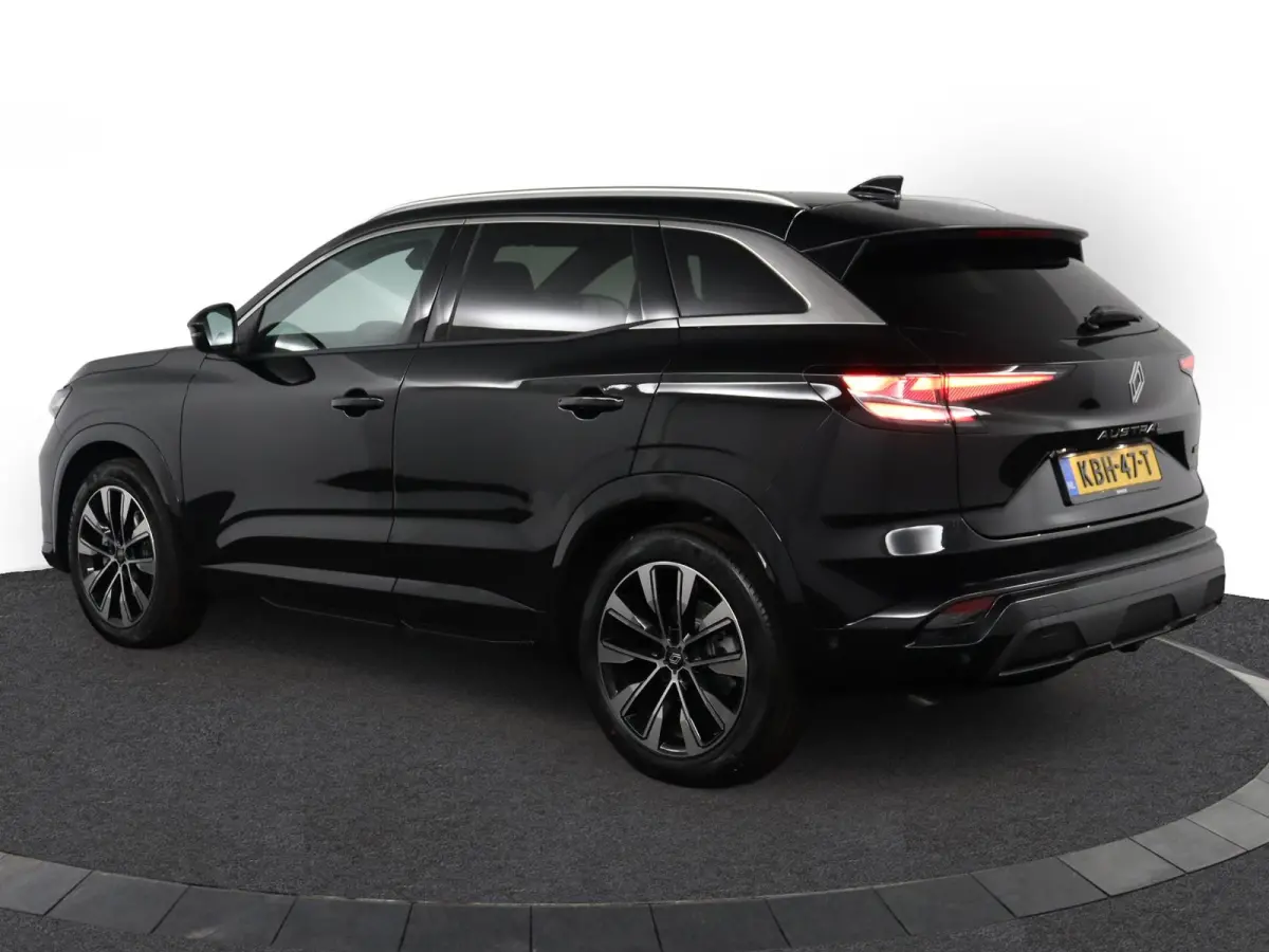 techno full hybrid E-Tech 200 | Trekhaak | Parkeercamera | Adapt. Cruise | Google Navigatie |