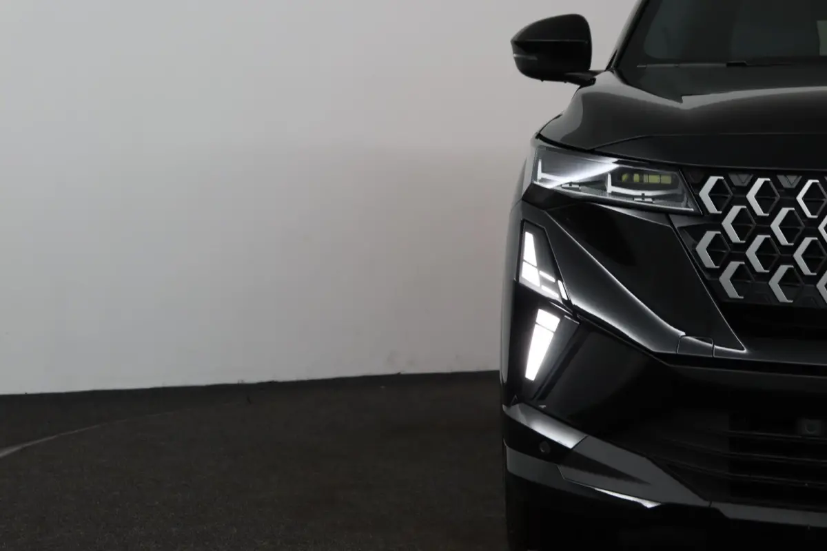 techno full hybrid E-Tech 200 | Trekhaak | Parkeercamera | Adapt. Cruise | Google Navigatie |