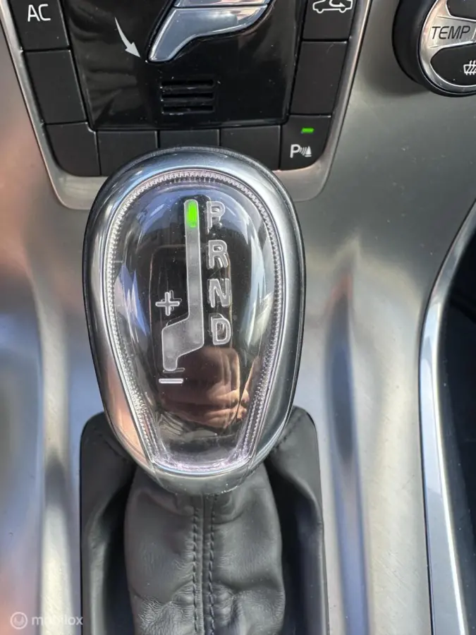 T5|5 Cilinder|Automaat|Connected Touch|Stoelverwarming|Navi|Bluetooth