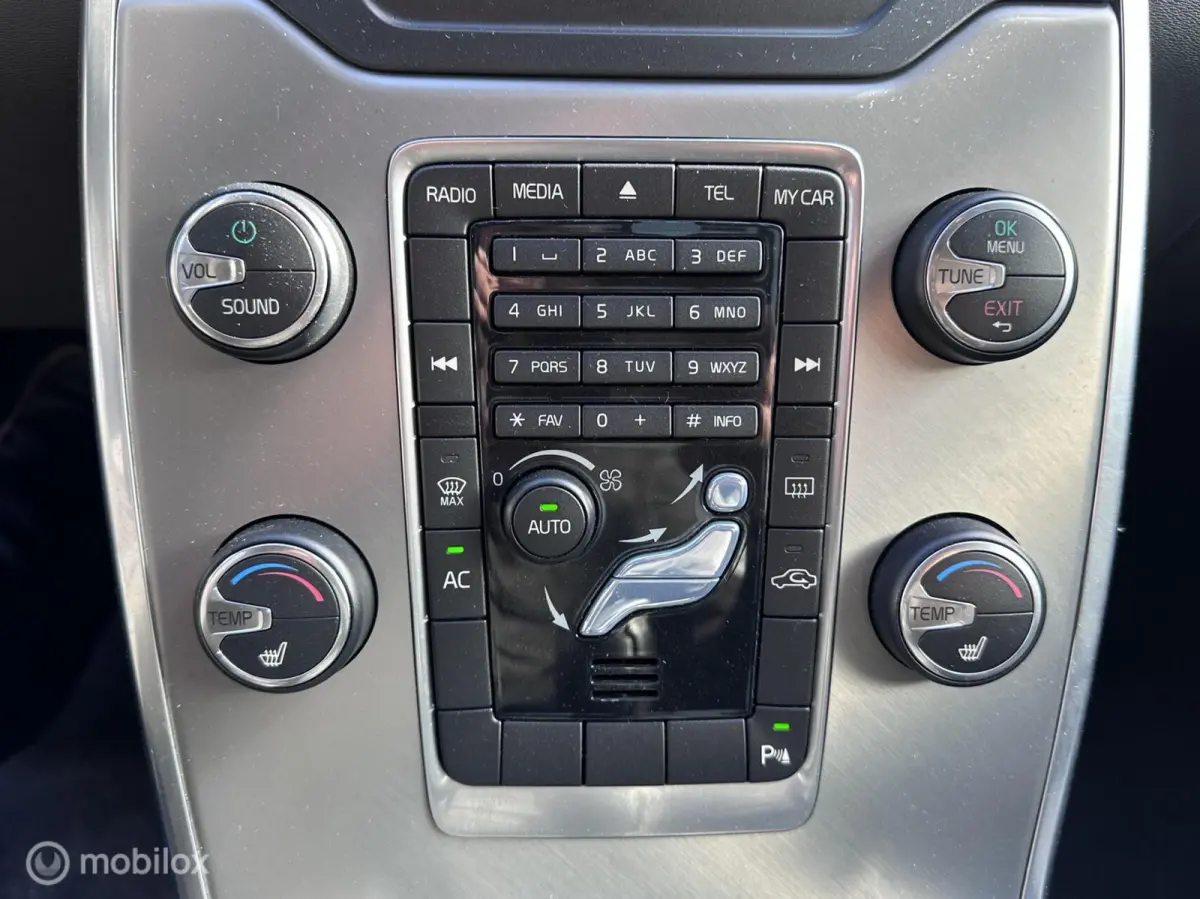T5|5 Cilinder|Automaat|Connected Touch|Stoelverwarming|Navi|Bluetooth