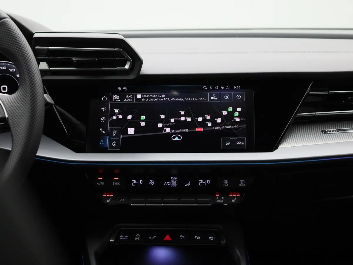 40 TFSI e Advanced edition l Adaptive cruise control l Climate control l Achteruitrijcamera l Navigatie l Stoelverwarming l Trekhaak l Dodehoekdetectie l Ledkoplampen l Sonos premium 3D l Li