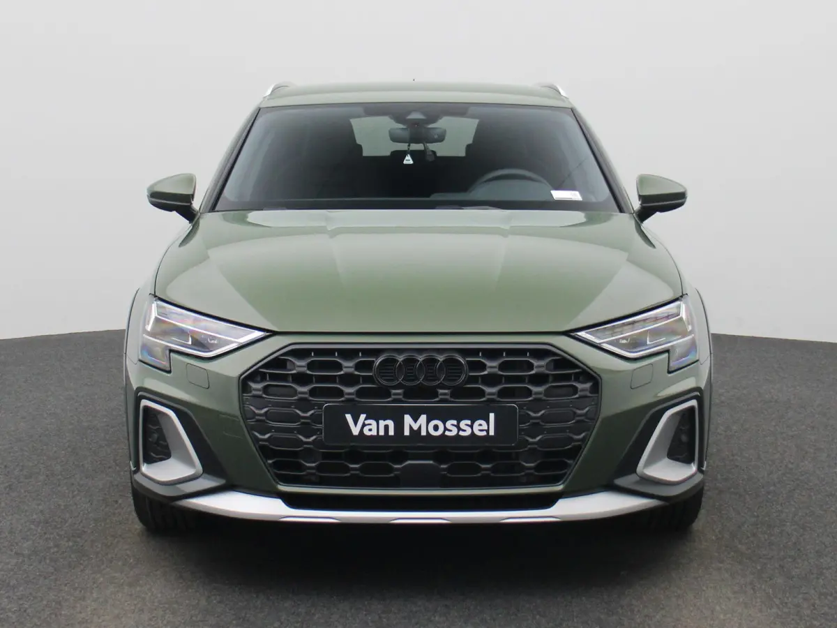 40 TFSI e Advanced edition l Adaptive cruise control l Climate control l Achteruitrijcamera l Navigatie l Stoelverwarming l Trekhaak l Dodehoekdetectie l Ledkoplampen l Sonos premium 3D l Li