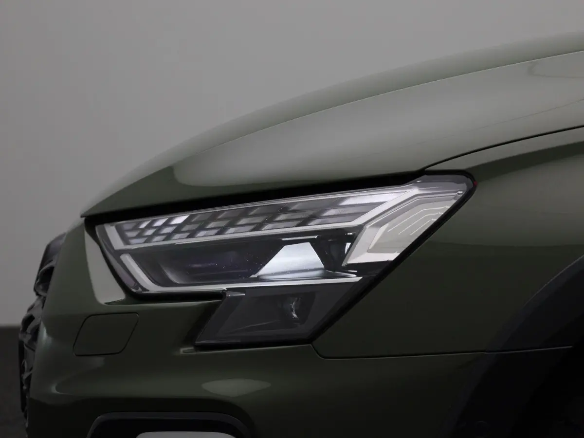 40 TFSI e Advanced edition l Adaptive cruise control l Climate control l Achteruitrijcamera l Navigatie l Stoelverwarming l Trekhaak l Dodehoekdetectie l Ledkoplampen l Sonos premium 3D l Li