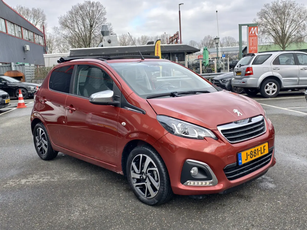 1.0 e-VTi Allure TOP! // AIRCO / CRUISE / CARPLAY / SCHUIFDAK / NAP / CAMERA