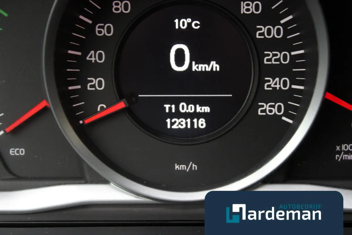 1.6 T3 Momentum Navi Trekhaak