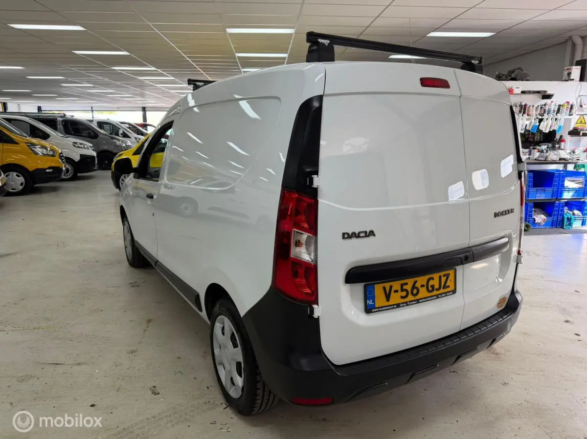 bestel 33.000 km 1.5 Blue dCi met 33.000 km