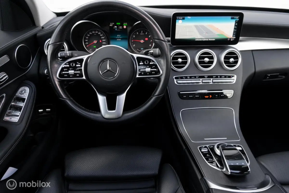 300 e Premium Plus Pack|Panorama dak|360° camera|Apple Carplay