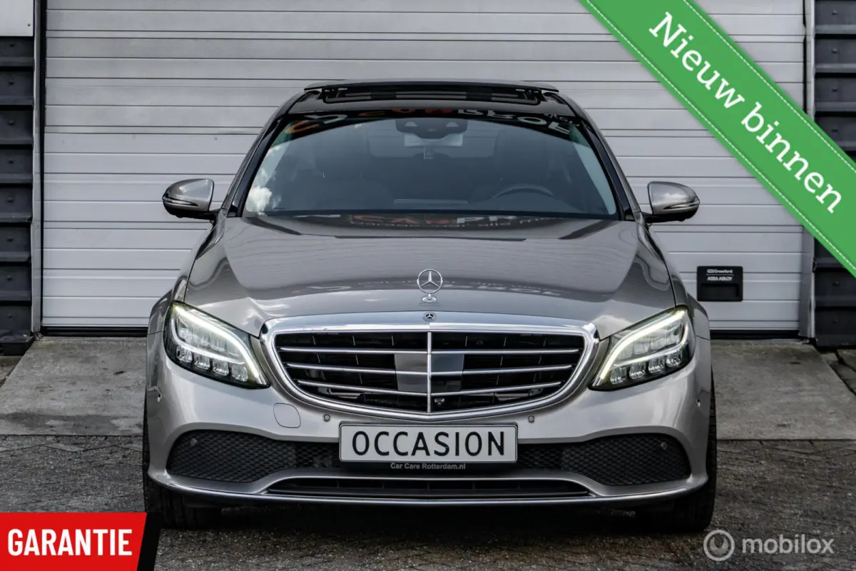 300 e Premium Plus Pack|Panorama dak|360° camera|Apple Carplay