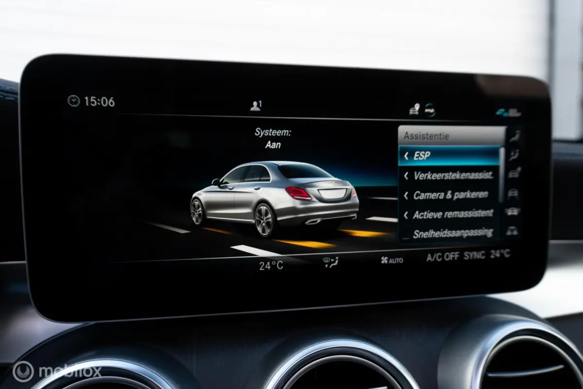300 e Premium Plus Pack|Panorama dak|360° camera|Apple Carplay