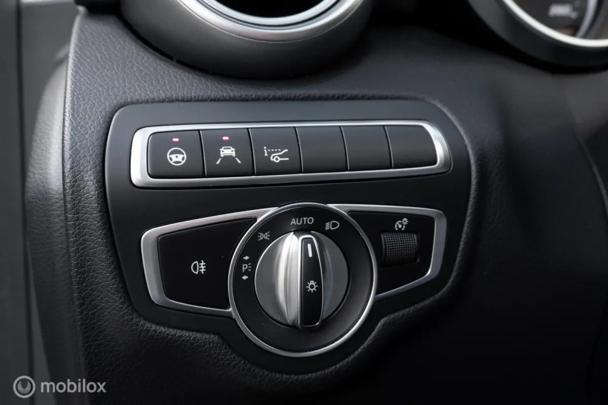300 e Premium Plus Pack|Panorama dak|360° camera|Apple Carplay