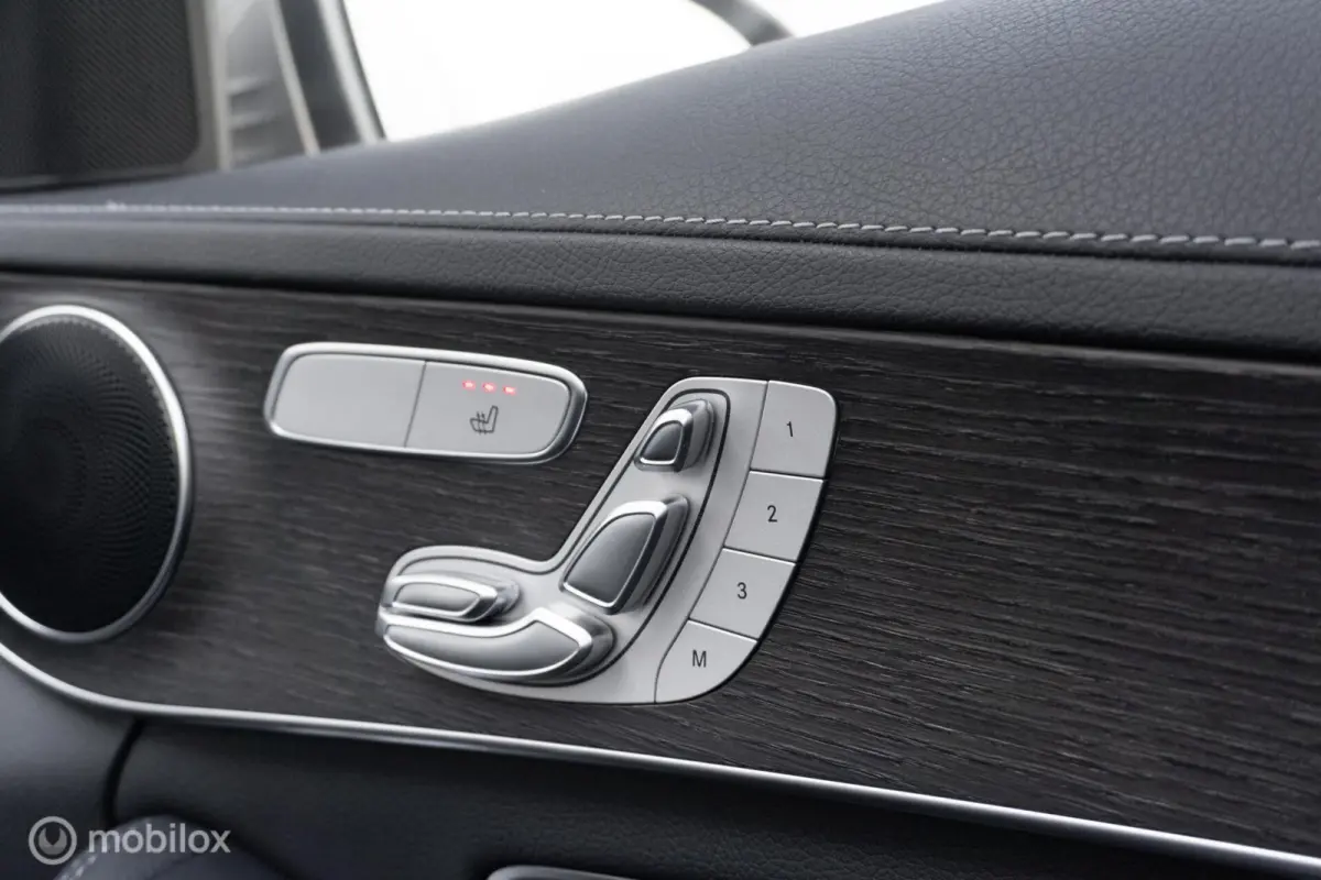 300 e Premium Plus Pack|Panorama dak|360° camera|Apple Carplay